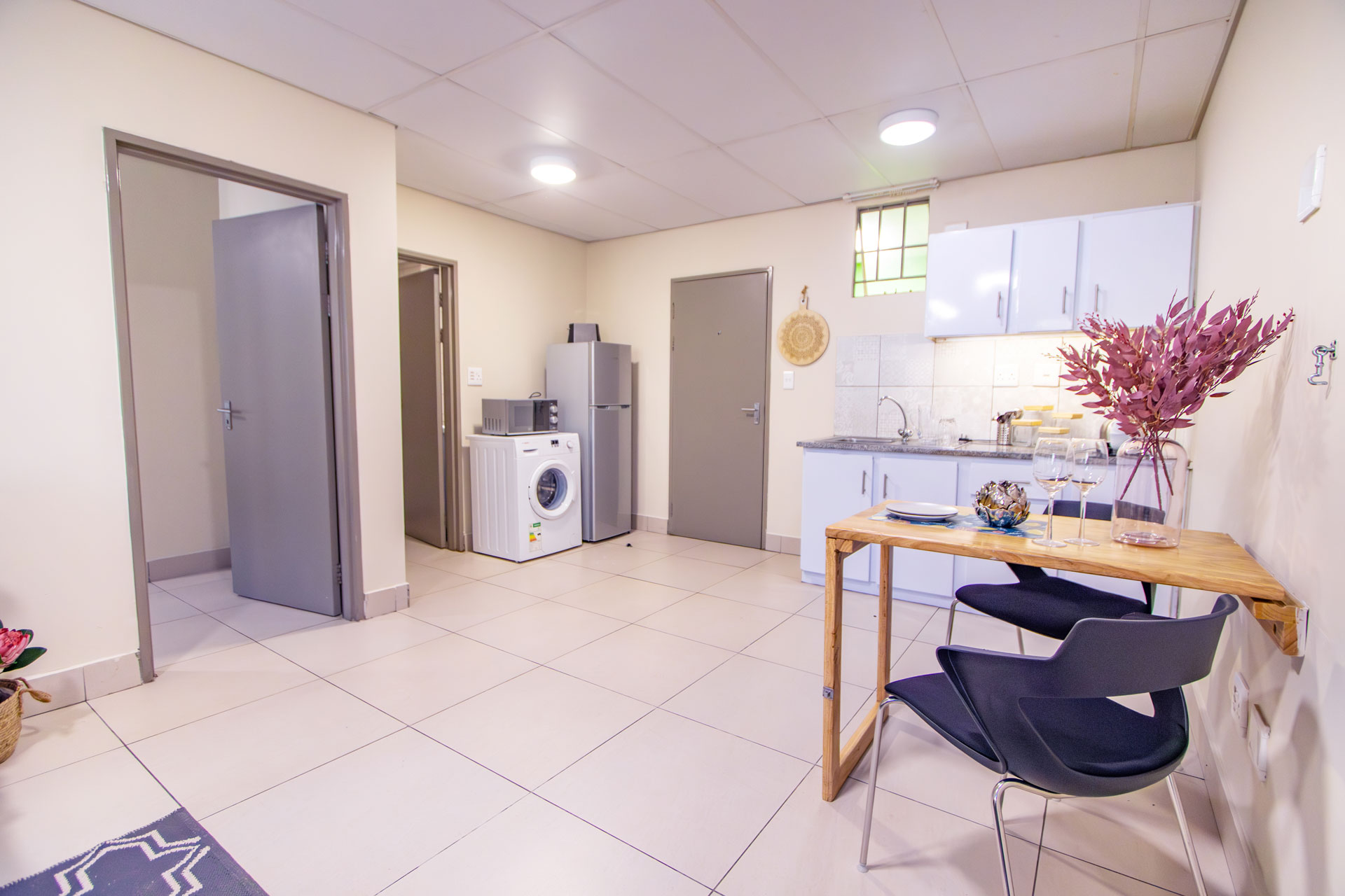 SS-One-Bedroom-Apartment-Show-Space-05