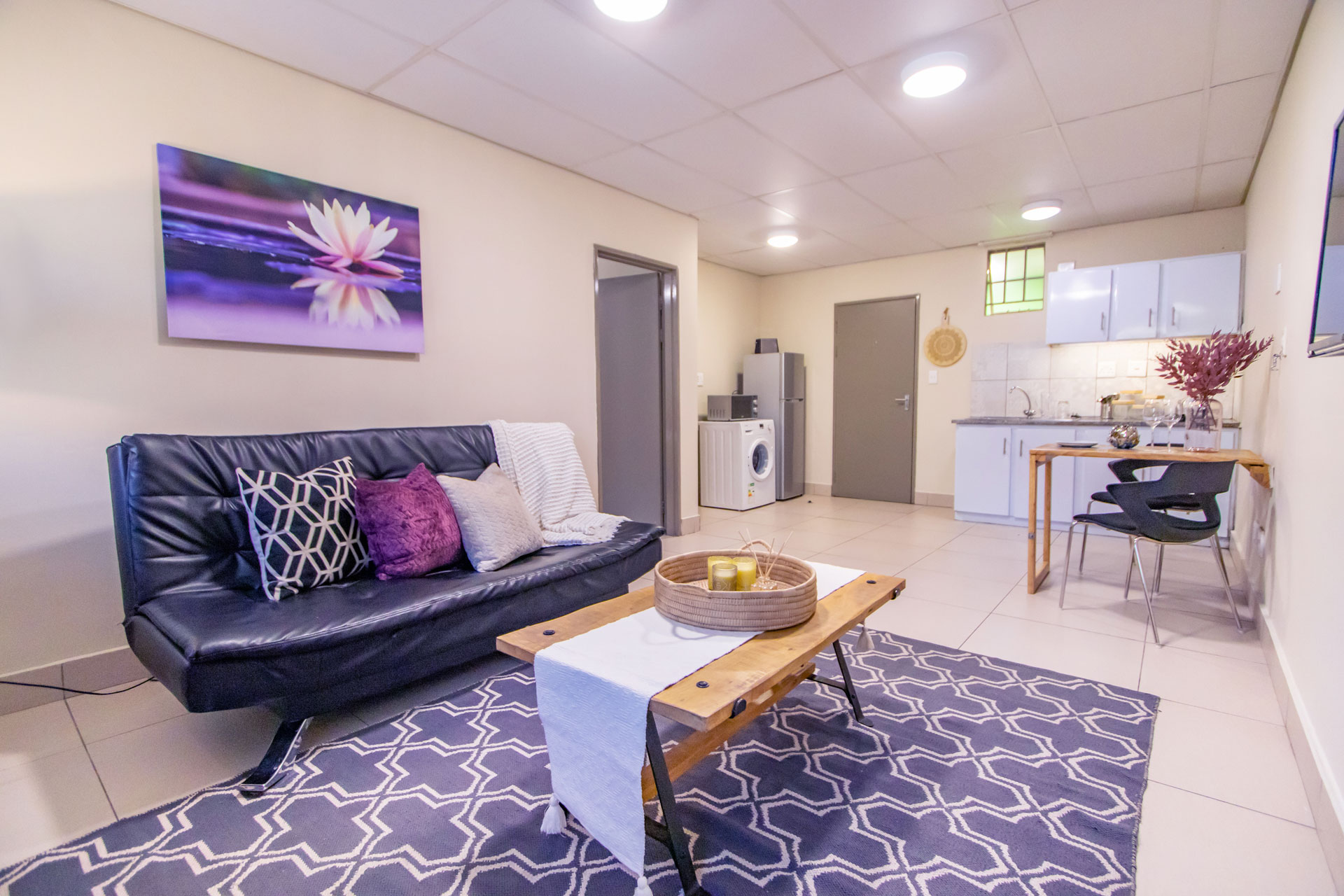 SS-One-Bedroom-Apartment-Show-Space-11